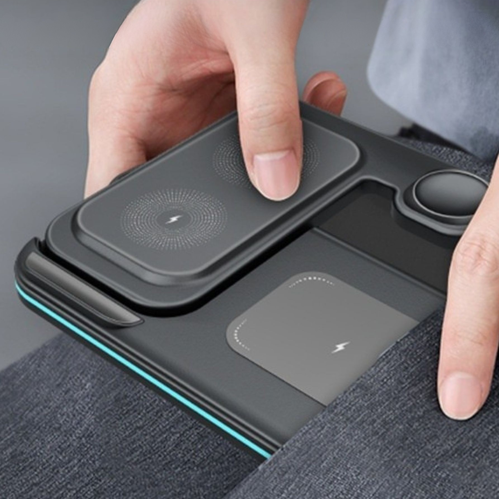 3-in-1 Foldable Charging Station